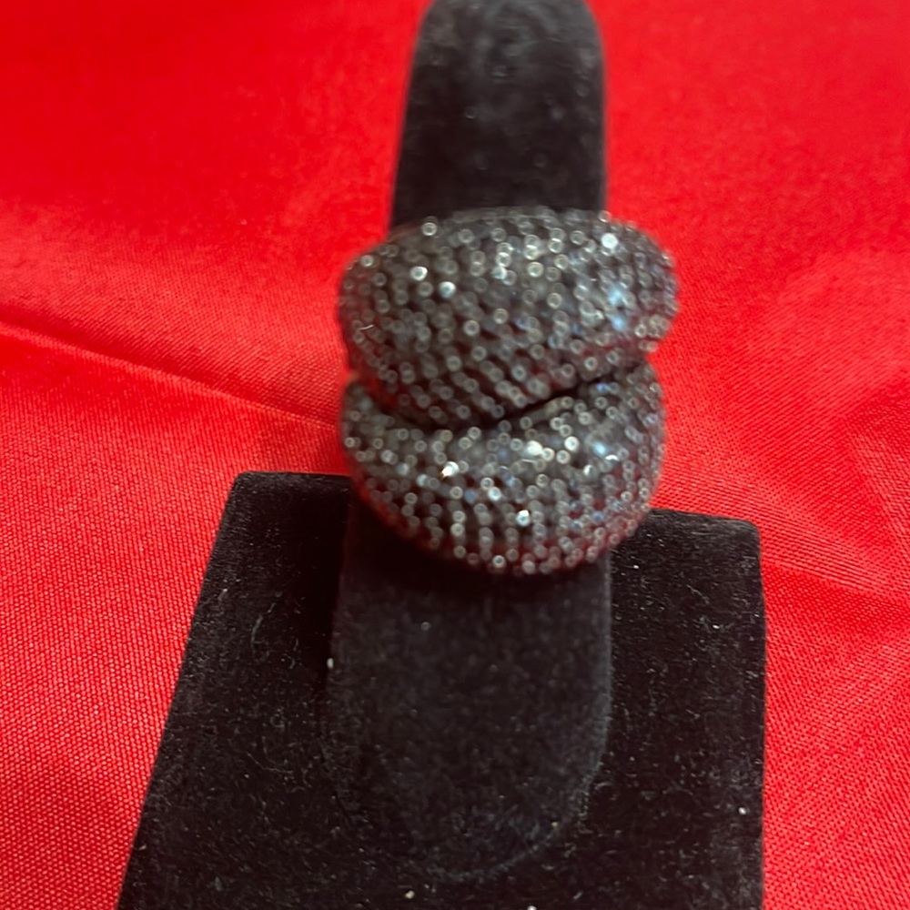 Black spinel double dome ring